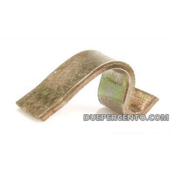 Piastra fissaggio molla FA ITALIA per cavalletto Vespa 50/ 50 special/ ET3/ Primavera/ 160 GS/ 180SS/ PX125-200/T5
