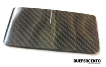 Tettuccio TOMAS COMPOSITI in carbonio per fanale posteriore mod. Vespa 50 special/elestart