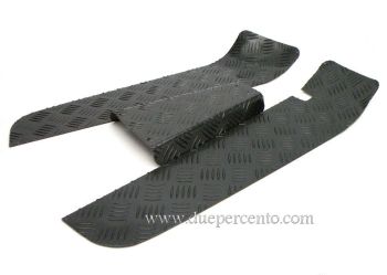 Set pedane "mandorlate" SIP per Vespa PX125-200/ PE/ Lusso/ '98/ MY/ '11/T5, nero verniciato a polveri